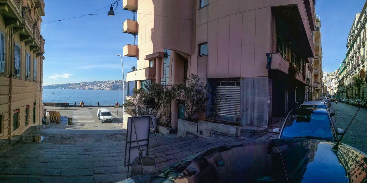 Chiatamone Seaside Suite Napoli Esterno foto