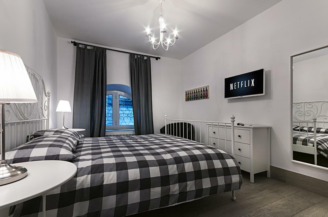 Chiatamone Seaside Suite Napoli Esterno foto